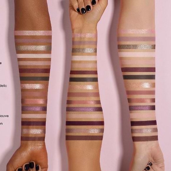 NATASHA DENONA ENCHANTING RETRO EYES PALETTE $80 - Picture 6 of 14